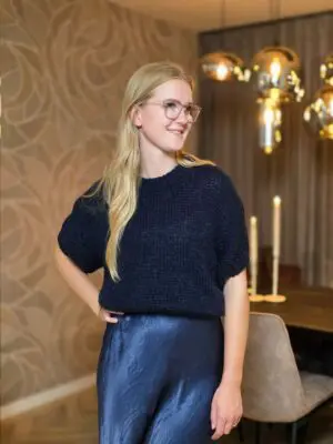 Laura - gebreide trui donkerblauw