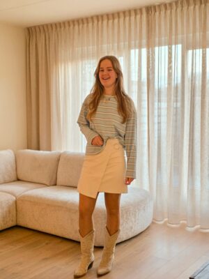 Jessica - wit rokje met ring