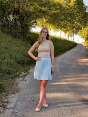 Kim - beige top mouwloos